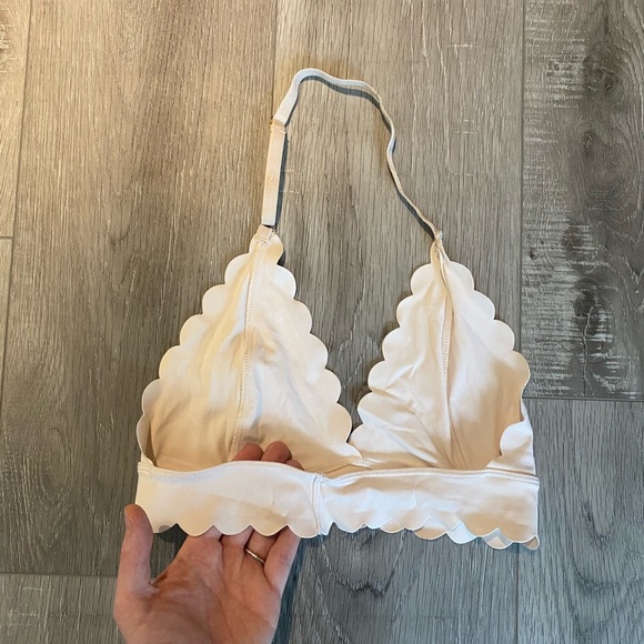 Nude Scalloped Halter Bralette - Picture 2 of 2